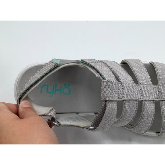 Ryka Size 7.5 Womens Sandals Grey GUC - Picture 8 of 8